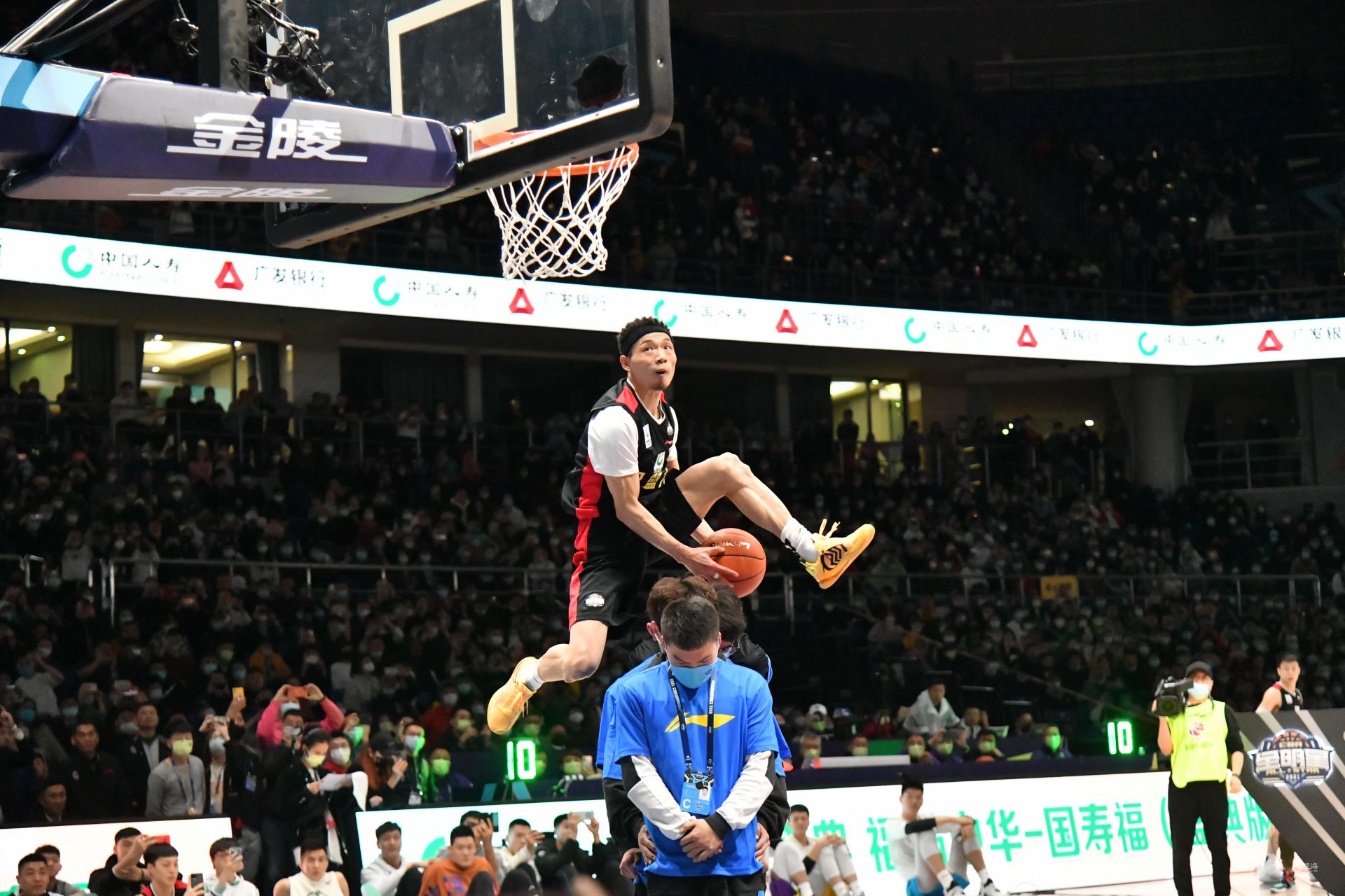 在本赛季C 在本赛季C