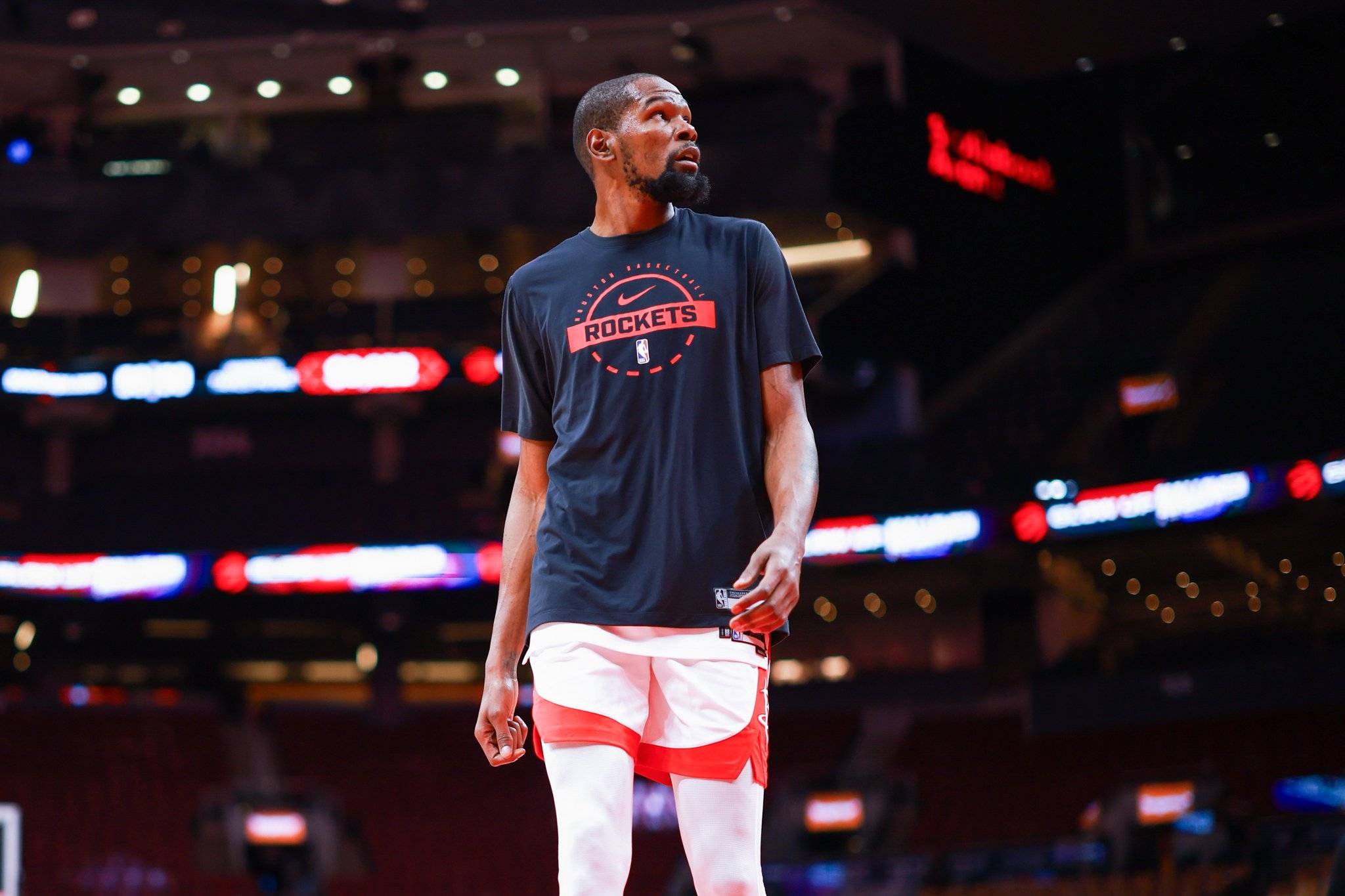 边后卫身后 边后卫身后